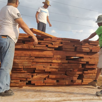 MADERA DE PINO AL MAYOREO